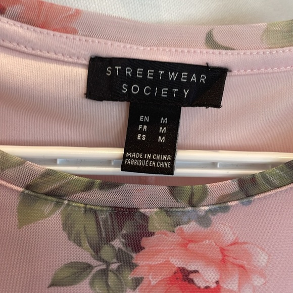 Pink floral dress - Picture 2 of 10